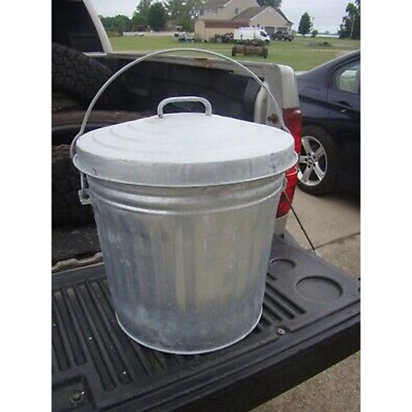 Galvanized Metal Trash Can with Lid Pet Food Storage