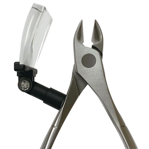 Pety and Sahi Noble Nail Clippers with Magnifying Glass 88110
