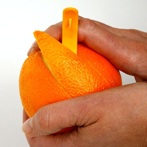 Orange, Grapefruit, and Citrus Peeler – NEW Set of 4.  Simple and convenient!