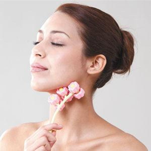 Immediate delivery Flower neck roller HB387 Neck, under the chin, décolleté, face line, small face, massage roller, 6 rollers fit, home time