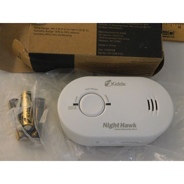 (2) Kidde Carbon Monoxide Alarms (1) NIB KN-COB-B-LP ,85 Db @ 10 Ft)+ (1) Other*