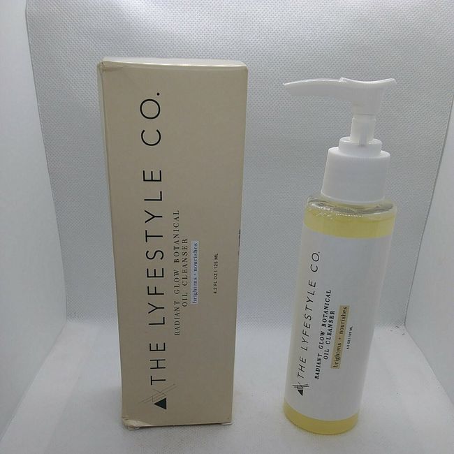 THE LYFESTYLE CO. RADIANT GLOW BOTANICAL OIL CLEANSER BRIGHTENS+NOURISHES·4.2 OZ