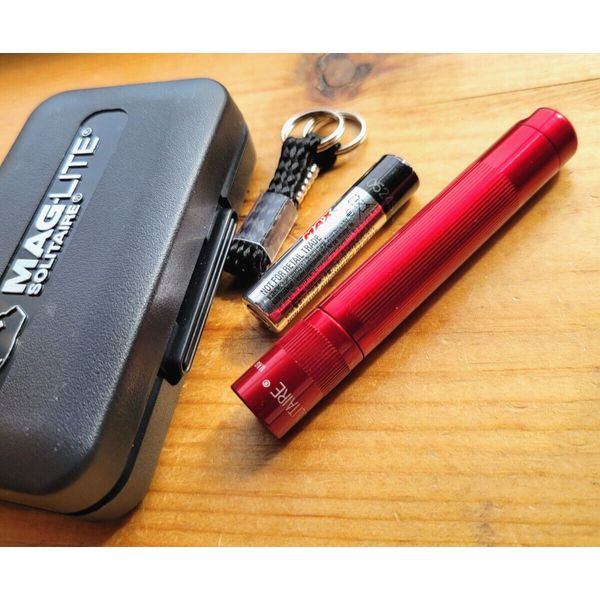 Mag-Lite Solitaire Single AAA Cell Aircraft Grade Red Aluminum Construction