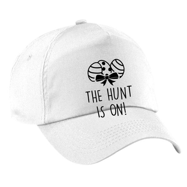Flox Creative White Baseball Cap The Hunt is On
