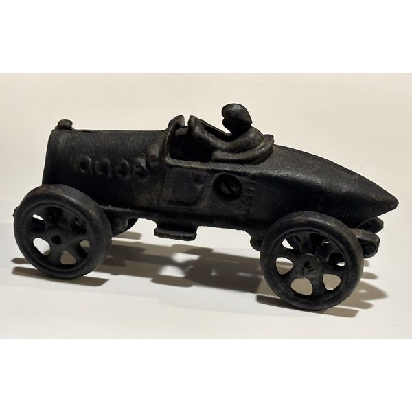 Vintage Metal Cast Iron Boat Tail Indy Race Vehicle Car Toy