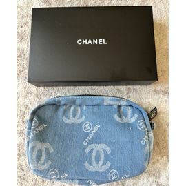 Chanel Vip Gift Makeup Pouch