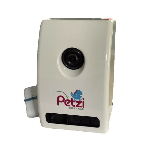 Petzi Smart Wi-Fi Audio Camera Night Vision Pet Dog Cat Treat Dispenser PET00025