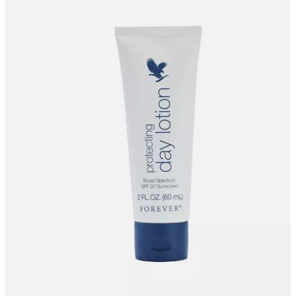 Forever Protecting Day Lotion 2 fl oz SPF 20 NEW in Box