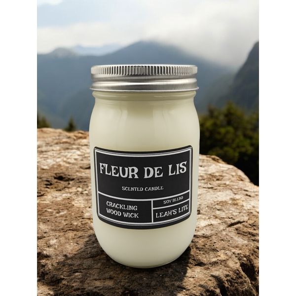 WOOD WICK * FLEUR DE LIS TYPE * SCENTED * Leah's Lite Candle * 16 OZ