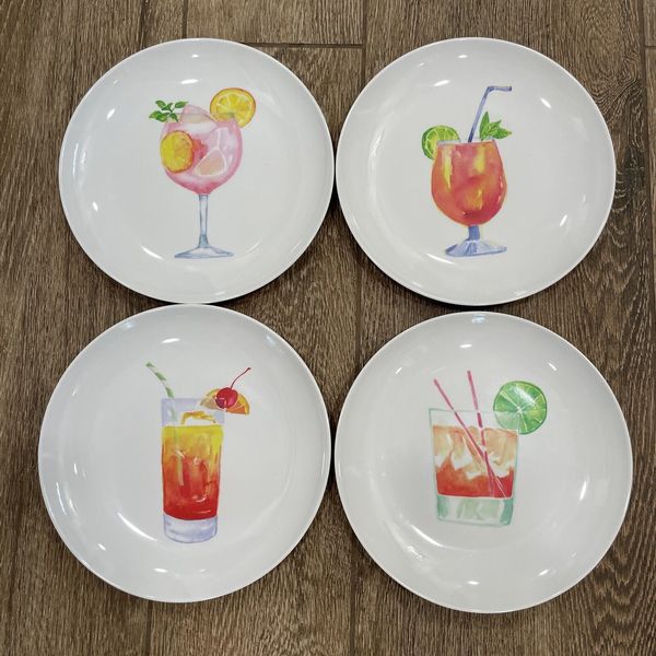 Set 4 COCKTAILS 8.5” Party Plates Melamine Appetizer Snack Salad Brunch Drinks