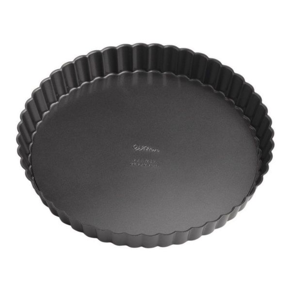 Wilton Perfect Results Premium Non-Stick Bakeware Round Tart and Quiche Pans, Sunday Brunch May Never be the Same Again, Fluted Edges Add a Touch of Flair, 9-Inch