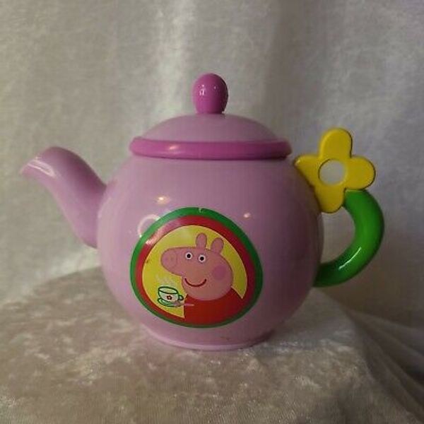 Peppa Pig Pink Teapot. Pouring Sounds Tea Party Works Great