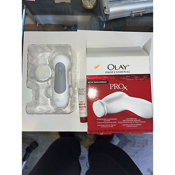 Olay Skincare Facial Brush Kit ProX Cleansing System Anti Aging Makeup Remover