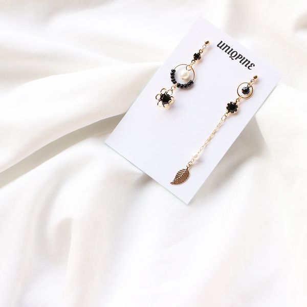 Sophisticated presentation, unbalanced chic black flower earrings, crystal flower earrings