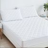 ZOUK Quilted Small Double Mattress Protector, Hypoallergenic, Extra Deep Mattress Protector Small Double Bed (122X190+30cm)