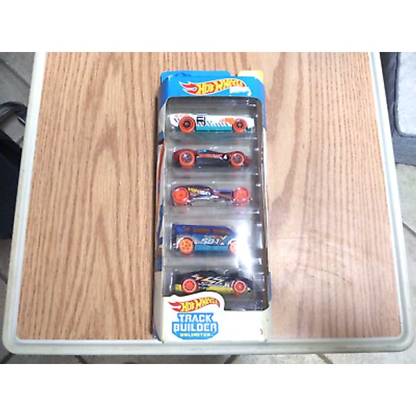 Hot Wheels Track Builder System 5-Pack Toy Car Gift Set New