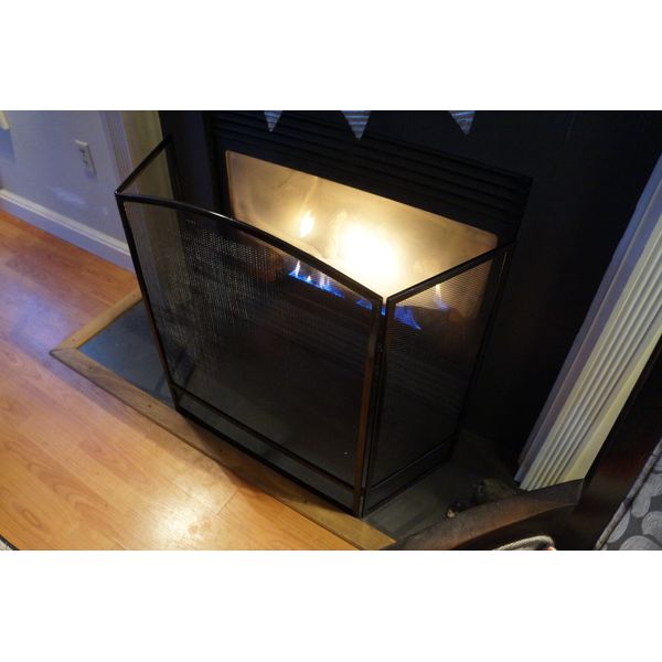3-PANEL FIREPLACE SCREEN FOLDABLE WROUGHT METAL IRON MESH FIRE SPARK GUARD, NEW!