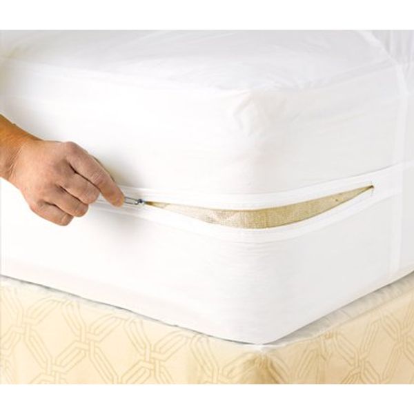 Small Double Bed Bug Saver Mattress Cover Anti Allergy mattress protector anti bed bug mattress encasement with zip total enclosure All Uk Sizesr (Small Double)