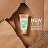 NEW & IMPROVED Garnier Oil-Free Perfecting All-in-1 BB Cream, Shade Light, Tinted Moisturiser SPF25, Mattifies Skin & Evens Complexion, With Hyaluronic Acid, Aloe & Mineral Pigments, 50ml