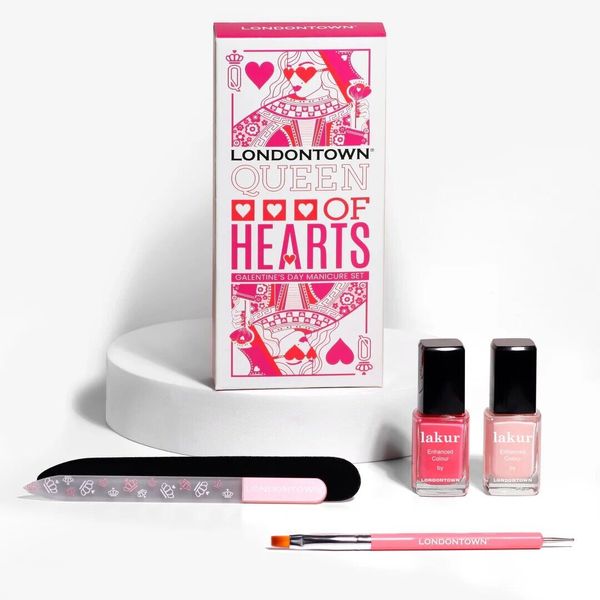 Londontown Queen of Hearts Galentine’s Day Manicure Set Glass Nail File Lakurs