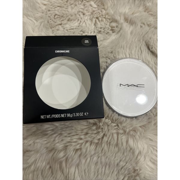 MAC Chromacake (Pure White) (3.30oz)