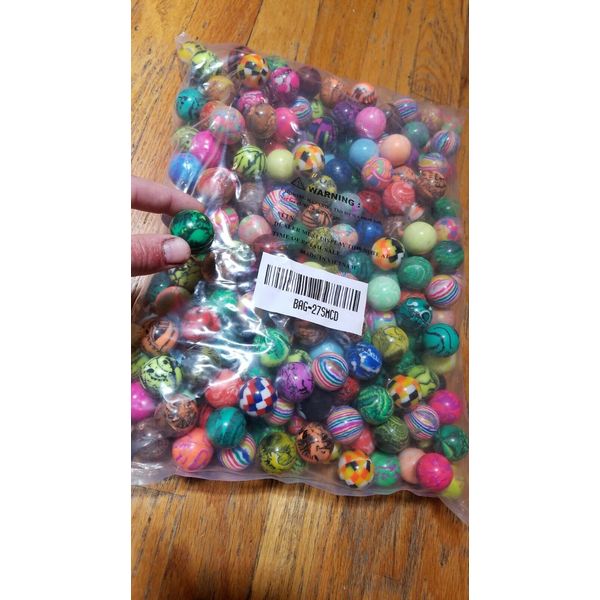 Big Bag of 250 Superballs, Super, Bouncy Balls 27 mm, (1 inch) Vending  Machines