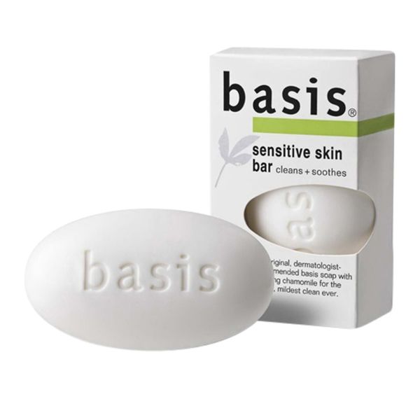 Basis Sensitive Skin Soap Bar, with Chamomile & Aloe Vera, Calms & Soothes, 4 oz