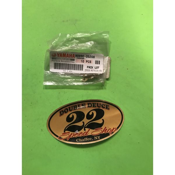 GENUINE Yamaha NOS 90890-05208 EYE CONN