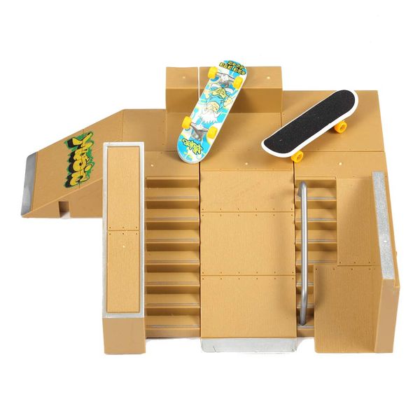 fashionbeautybuy Skate Park Kit Parts Finger Board Ramps Rails Skatepark Fingerboards Handrail Mini Skareboard Accessory Games Toy 5pcs 8pcs 11pcs (5pcs)