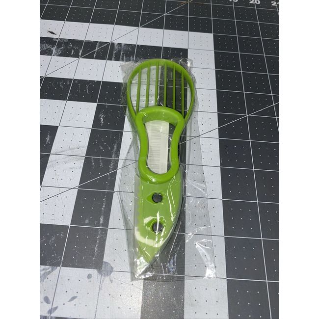 1pc Avocado  Corer, Kiwi Splitter, Avocado Dice Corer, 3-in-1 Avocado Slicer