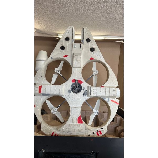 Air Hogs Star Wars  MILLENIUM FALCON RC Flying Drone