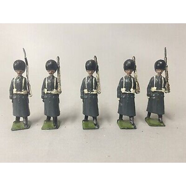 Britain's Toy Soldiers #312? Grenadier Guards In Winter Coats Lot of 5