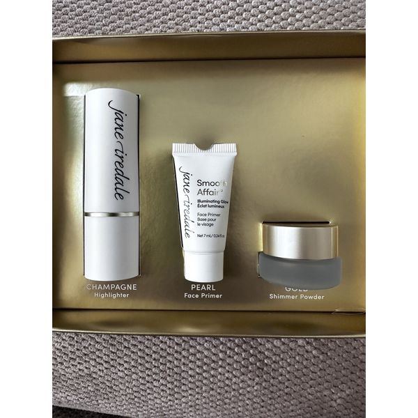 Jane iredale “Reflections” Make Up Kit Holiday 2023 - Authorized Retailer