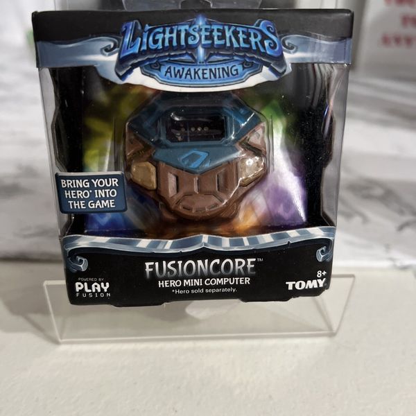 Lightseekers  Awakening Fusion Core Hero Mini Computer Play Fusion Toy NEW