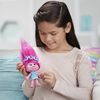 DREAMWORKS TROLLS Poppy Hug Time Harmony Figure