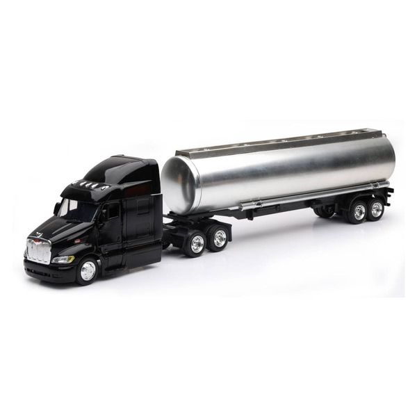 NewRay Peterbilt Model 387, Flatbed W/Round Hay Bales, 1:43 Diecast