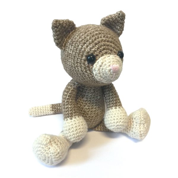 Hardicraft Crochet Kit Robbin the Cat, includes Instructions and Materials, approx. 20 cm