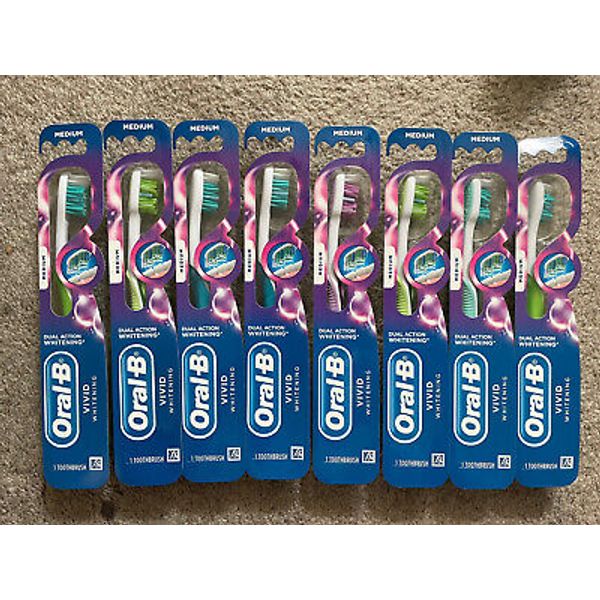 8 Oral-B Vivid Whitening Toothbrush Medium