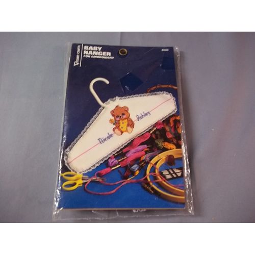 BABY BEAR HANGER KIT--For Embroidery or Ballpoint Painting--NEW!