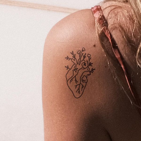 Real Heart with Flowers - Inkster Tattoo | Vegan & Waterproof Temporary Tattoos for Adults - EU Cosmetic Certified Colour - Revolutionary 2 Week Tattoo | Premium Adhesive Tattoos