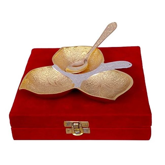 GOLD-PLATED-BRASS-THREE-KHAND-PLATTER-WITH-SPOON.png