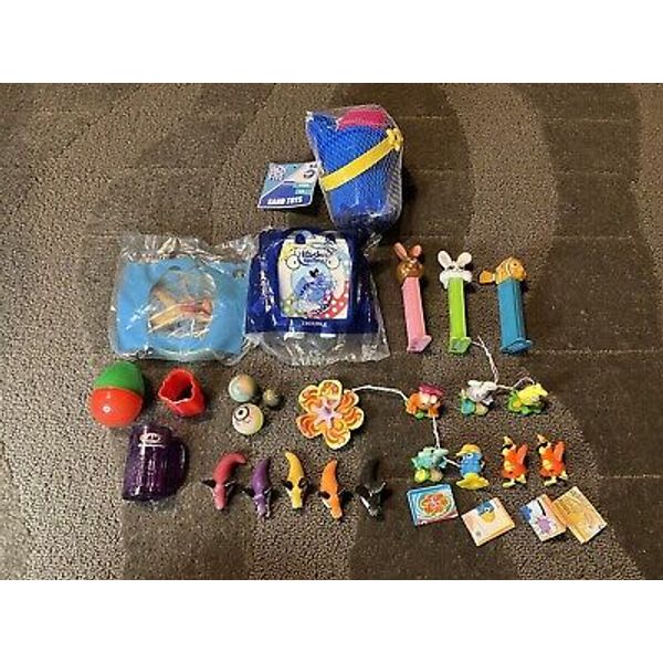 Random Kids Toy Bundle Mixed Lot Sand McDonald’s Kinder PEZ Bouncy Ball 30 Items