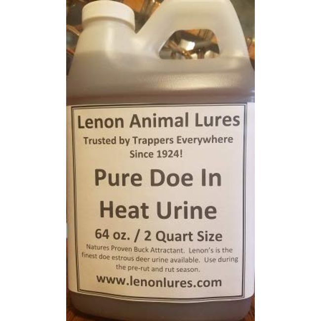 Lenon Lures Whitetail Doe in Heat Urine Trusted by Hunters Everywhere Since 1924 (Quart)