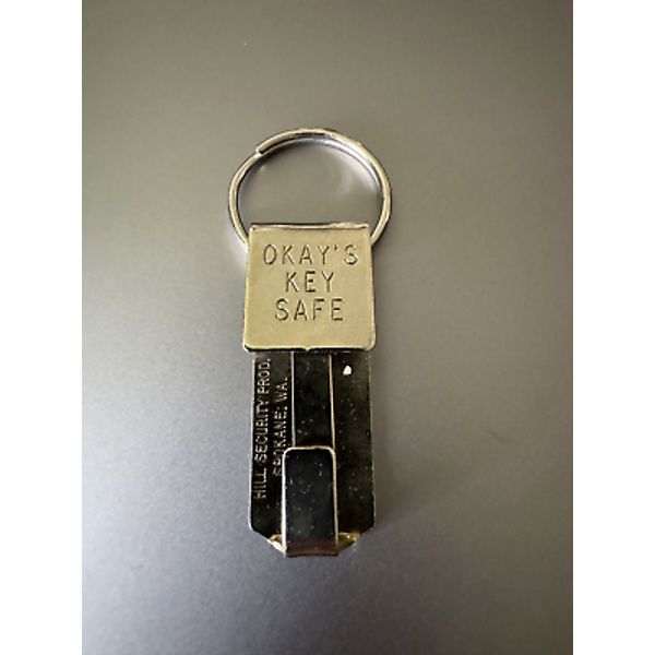 Vintage OKAY’S KEY SAFE Belt Split Ring Keychain Holder