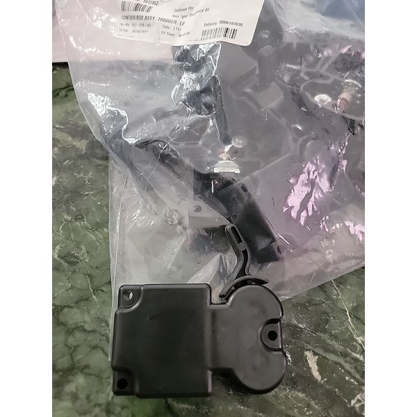 Tennant 1072352, Control Box Assembly.          #2