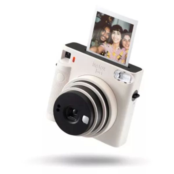 Fujifilm Instax SQ1 instant camera chalk white