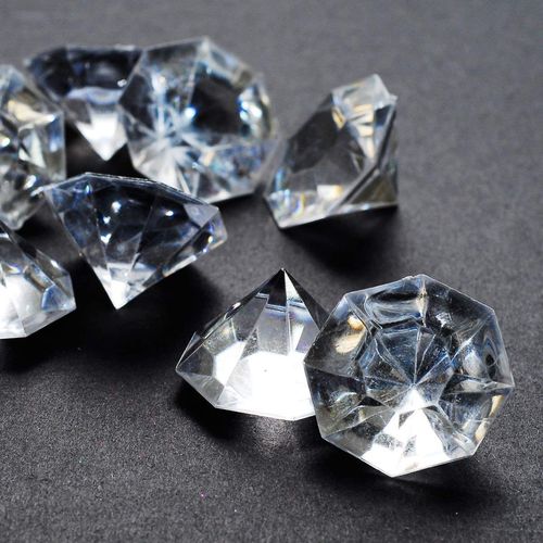 2 Pounds of 25 Carat Clear Acrylic Diamonds - Big Diamonds for Table Centerpiece Decorations, Wedding Decorations, Bridal Shower Decorations