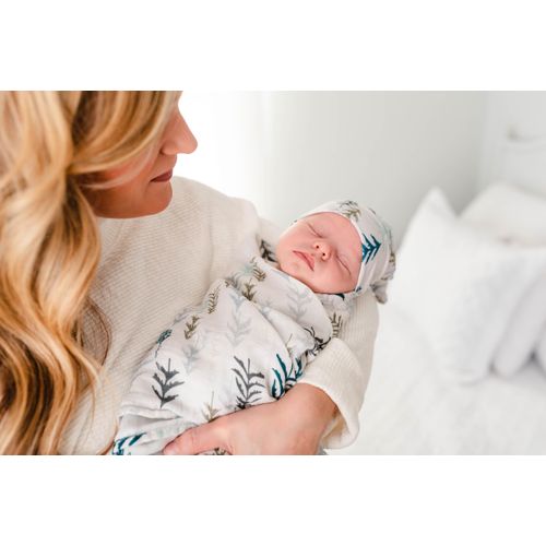 Miaoberry Organic Muslin Swaddle Set with Matching Beanie n Birth Announcement Card, Solitude, Winter Forest, Pine Tree