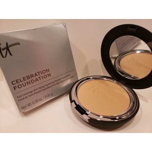 It Cosmetics~Celebration Foundation Anti-Aging Powder Foundation~Medium Tan~NIB