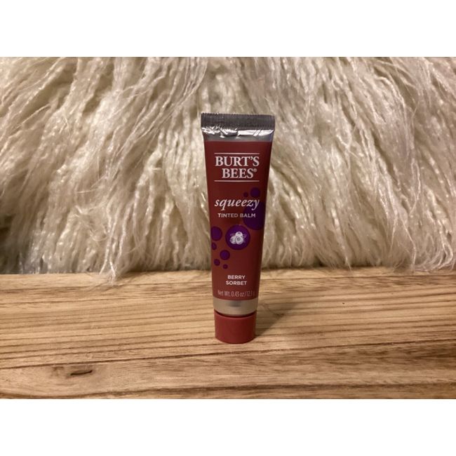 Burts Bees Squeezy Tinted Balm Berry Sorbet New